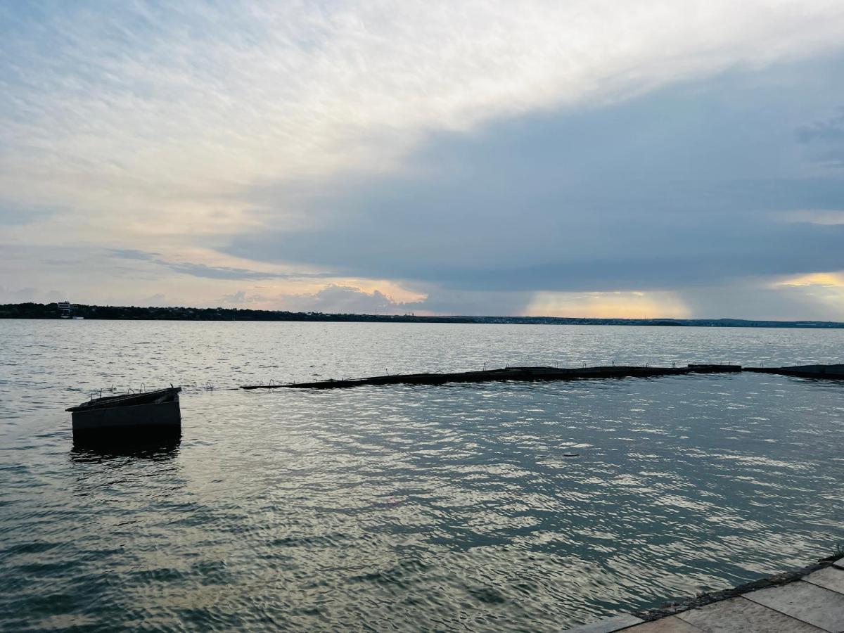 Kapi By The Lake I Mamaia